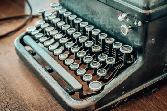 Antique Typewriter. Vintage Typewriter Machine Closeup 