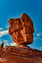 The Balanced Rock, Leaning Rock. The Garden Of The Gods, Colorado, US