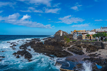 Canvas Print - Natural pools during stormy weather with high waves at Garachico, Tenerife