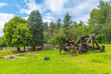 Wall Mural - Ruins of Krakra fortress in Bulgarian town Pernik