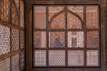 Wall Mural - FATEHPUR SIKRI, INDIA - FEBRUARY 17, 2017: Intricate windows of Tomb of Salim Chishti in the ancient city Fatehpur Sikri, Uttar Pradesh state, India