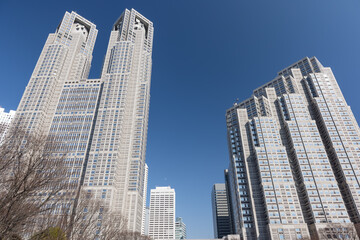 (東京都ｰ都市風景)春の西新宿高層ビル街２