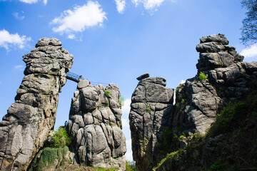 Naklejka na meble Externsteine,  Sandstein-Felsformation im Teutoburger Wald, NRW, Deutschland