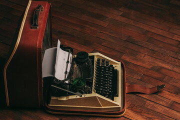 Fototapete - typewriter retro style nostalgia journalist technology technology wood background