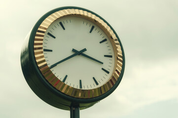 
public clock