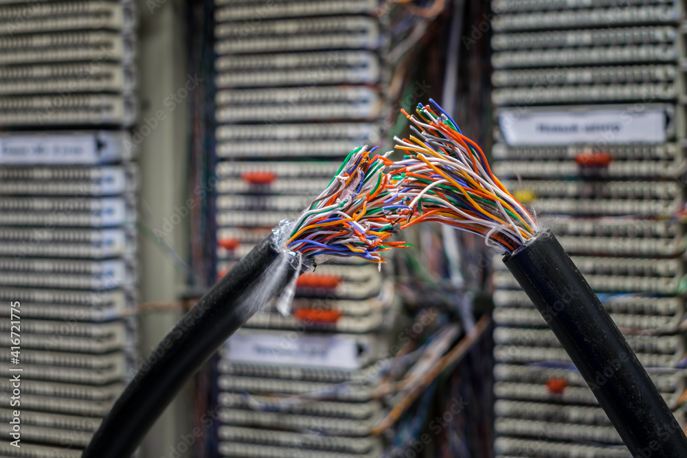 Problems with communication wires. Damage to the multicore cable for ...
