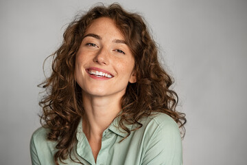 Aufkleber - Happy smiling natural woman portrait