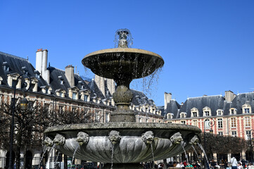 Canvas Print - Paris, France - February 24 2021: Place des Vosges - the old square