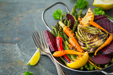 Wall Mural - Healthy grilled vegetables in the cooking pan