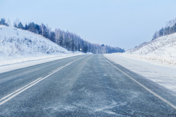 Poster - Winter snowy empty highway