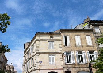 Wall Mural - Bordeaux (France) - old downtown houses