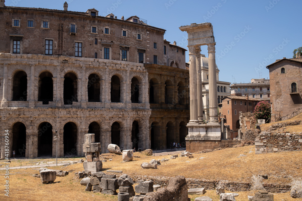 Obraz na płótnie Rzym miasto zabytkowe Włochy latem w salonie