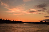 Fototapeta Do pokoju - sunset on the river