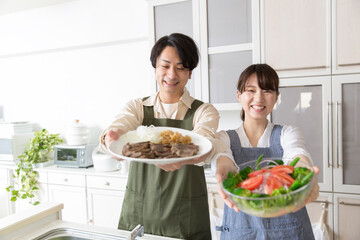 Poster - キッチン　カップル　料理