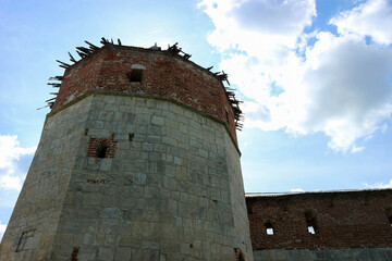 Wall Mural - old castle watch tower of medieval Zaraysk Kremlin, Moscow Region, Russia close up view