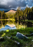 Fototapeta Łazienka - reflection of the sky and mountain peak in a small lake in Tioga PAss in Yosemite national park.