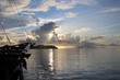 Sonnenaufgang zwischen den Inseln der Nord-Molukken