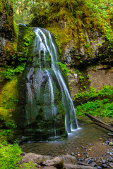 Canvas Print - Spirit Falls, Umpqua National Forest, Cottage Grove, Oregon, USA