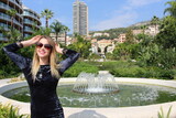 Fototapeta  - Bogata dziewczyna w Monte Carlo