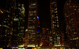 Fototapeta Miasto - Downtown Chicago city skyline along the Chicago River at night