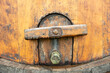 © Andrea - Madeira colonial para armazenamento de vinho