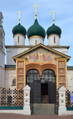 Wall Mural - Domes above main gate of  Church of Elijah the Prophet is outstanding architectural monument of Yaroslavl school of architecture of 17th century,  Yaroslavl, Russia 