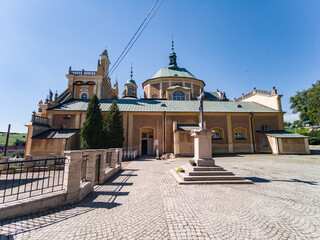 Wall Mural - Basilica in Wambierzyce - Table Mountains - Poland