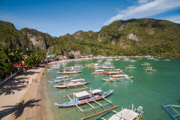 Wall Mural - Aerial view of El Nido harbour in Palawan Island, Philippines.