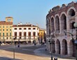 Piazza Bra, o più semplicemente la Bra, è la più grande piazza di Verona, situata nel suo centro storico
