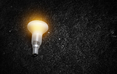 Light bulb image as symbol of innovation