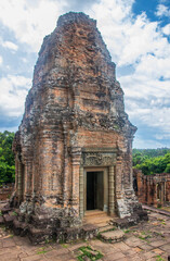 Poster - Vertical shot of Eastern Mebon Temple in Siem Reap, Cambodia