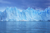 Fototapeta  - Edge of Perito Moreno glacier. Los Glaciares National park.