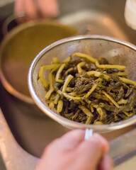 dried radish greens