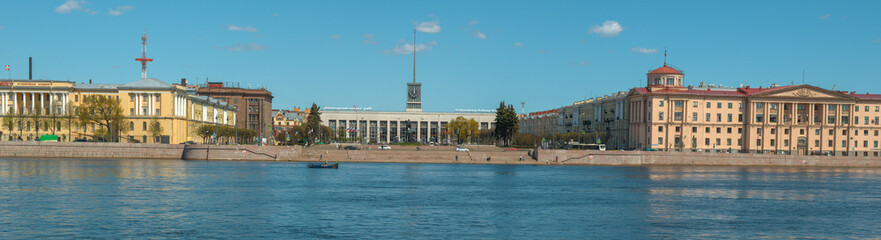 Wall Mural - Finlyandsky railway station in the city panorama on a sunny May day, Saint Petersburg