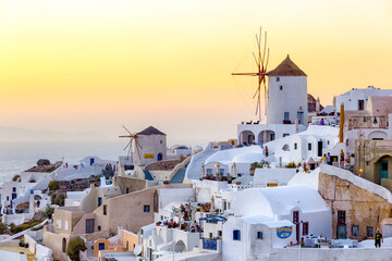 Wall Mural - Sunset of Oia village in Santorini