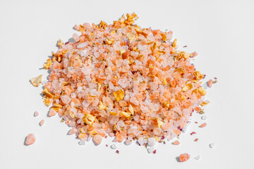 Himalayan crystal tibetan salt with spices isolated on white background