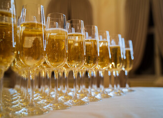 glass champagne wine juice buffet1