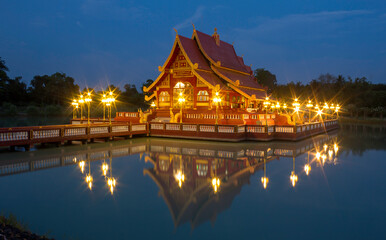 Wat Pa Lahan Sai at twilight