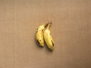 Wall Mural - Ripe whole fresh Poovan banana