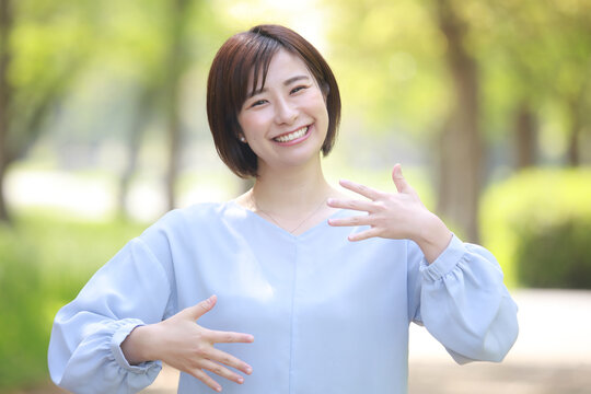 手話「楽しい」「嬉しい」