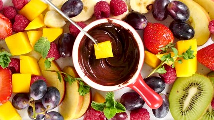 Wall Mural - fruits and chocolate dipping sauce