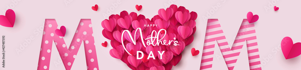Happy Mothers Day banner. Holiday background with big heart made of pink and red Origami Hearts on soft pink background with paper cut Mom text. Design for fashion ads, poster,  header for website - obrazy, fototapety, plakaty 