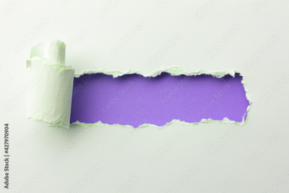 Pequeño cartel en papel rasgado, textura papel de colores Stock Photo ...