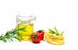 Olivenöl mit Rosmarin,Tomaten und Pasta