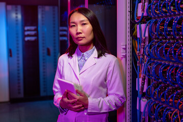 Poster - Portrait of server professional with tablet