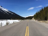 Fototapeta Góry - Spectacular view of the Icefield Parkway 