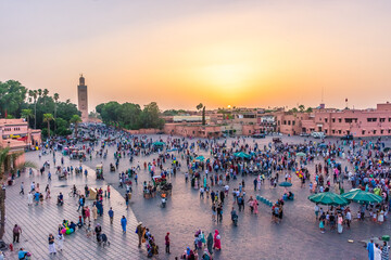 Wall Mural - MARRAKECH, MOROCCO, SEPTEMBER 3 2018: Djemaa El Fna market square from above at sunset