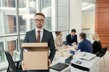 Aufkleber - Young lawyer with stuff leaving office