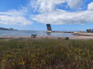 Torre do Centro de Controlo de Tráfego Marítimo do Porto de Lisboa, em Algés