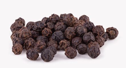 Wall Mural - Black pepper isolated on a white background